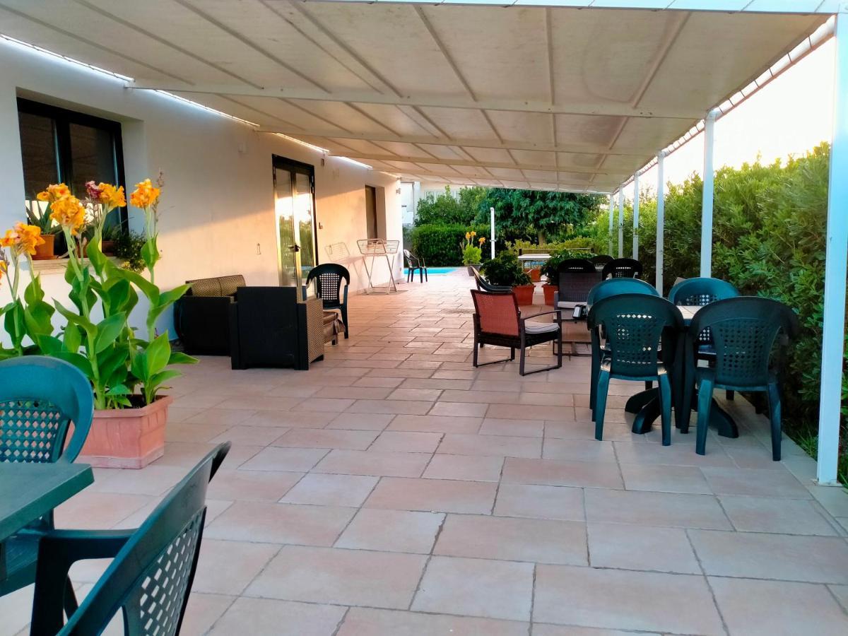 B&B Hotel Helios Uggiano La Chiesa Εξωτερικό φωτογραφία