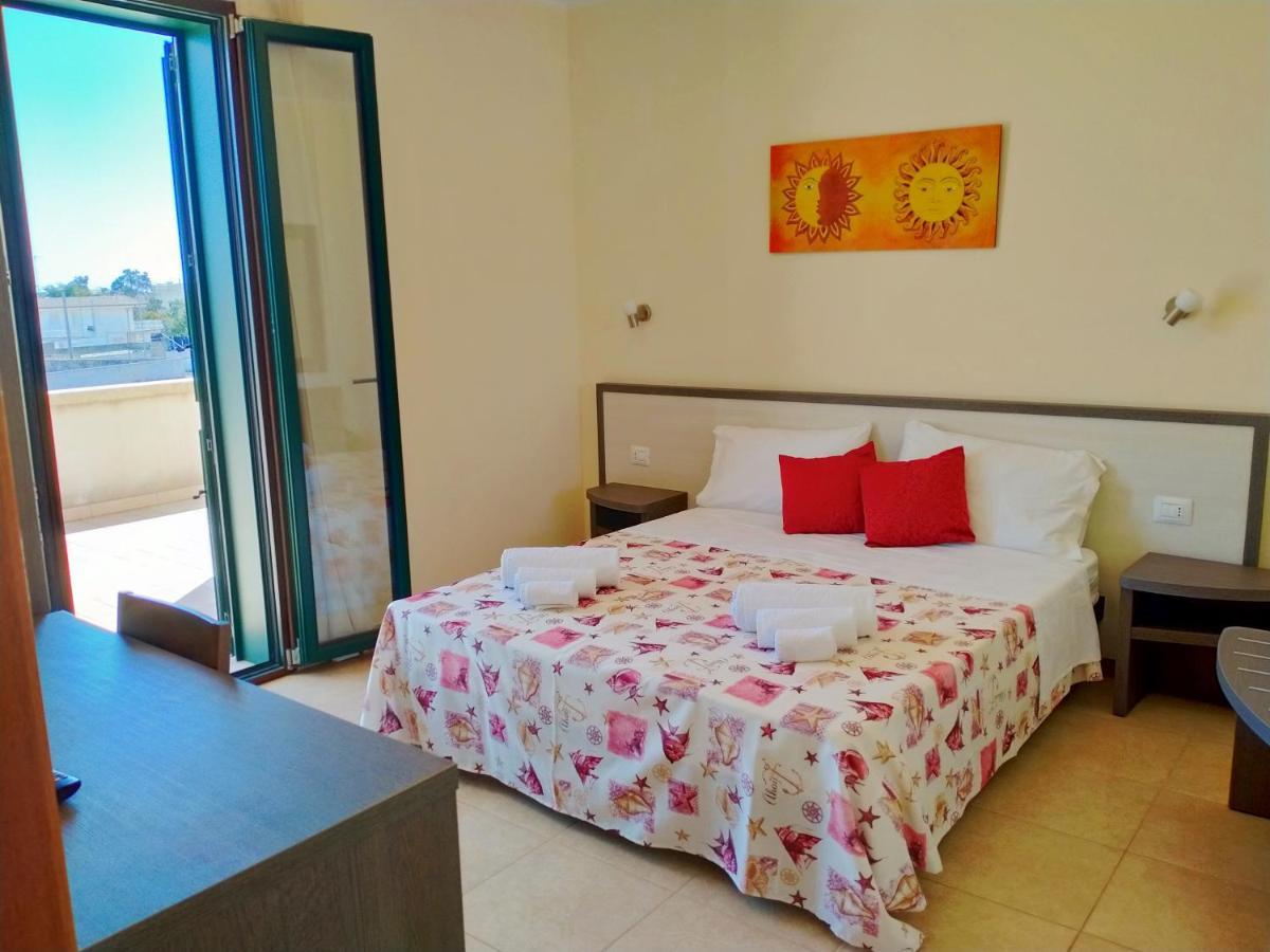 B&B Hotel Helios Uggiano La Chiesa Εξωτερικό φωτογραφία