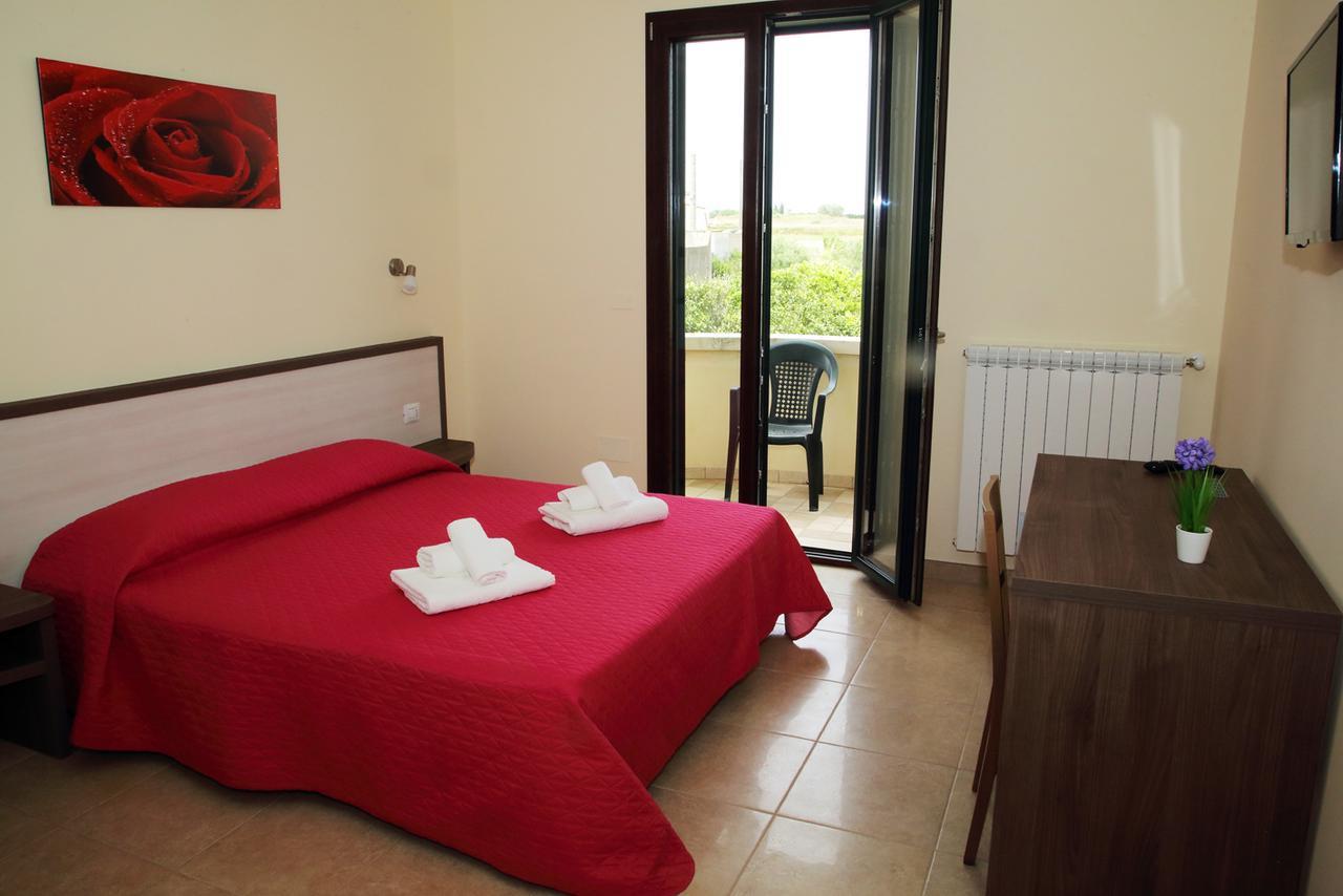 B&B Hotel Helios Uggiano La Chiesa Εξωτερικό φωτογραφία
